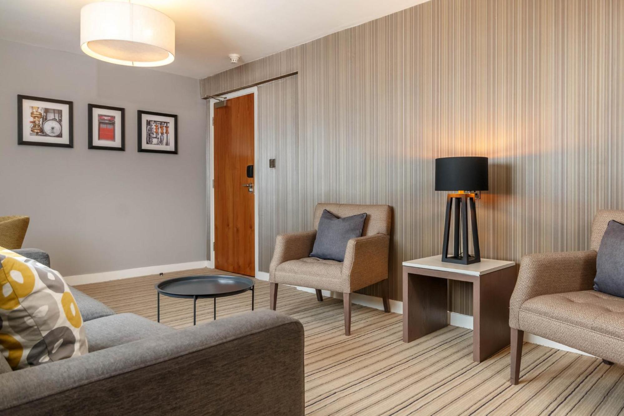 Garner Hotel Preston Samlesbury By Ihg Екстериор снимка